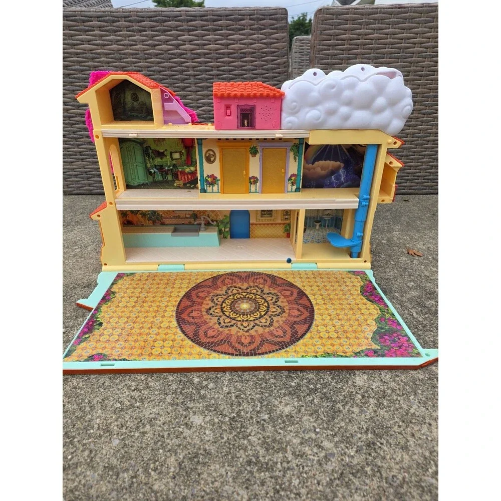 Disney Encanto Magical Casa Madrigal Dollhouse Playset House Figures WORKS